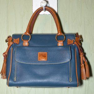 Dooney & Bourke Medium Pebble Leather Pocket Bag Teal EUC